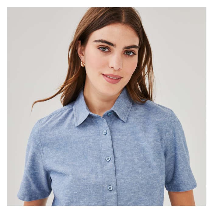Aux Femmes Chemisier boutonné en lin mélangé - Mélange De Bleu